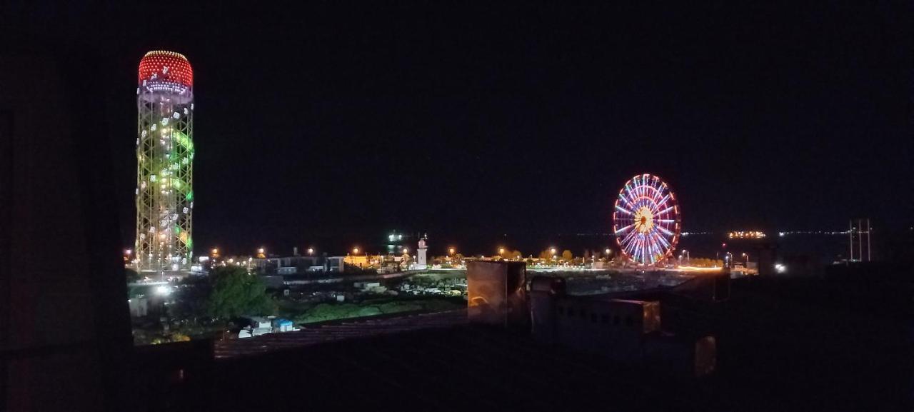 Old Batumi Mare Apartment Luaran gambar
